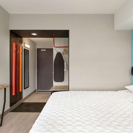 Tru By Hilton Florence I-95 Экстерьер фото