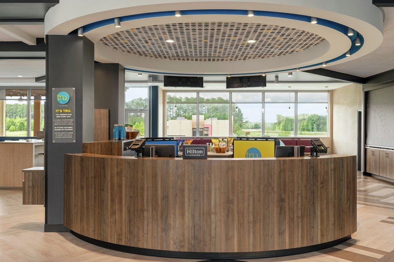 Tru By Hilton Florence I-95 Экстерьер фото